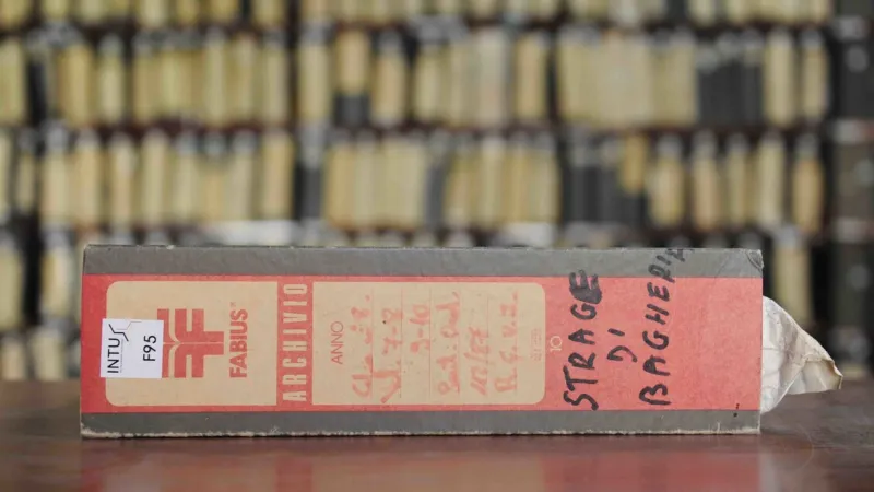 Italy's Weekend of Art: Eco, Raphael, and Maxi-Trial Photography Unveiled