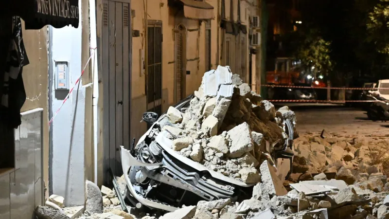 Campi Flegrei Roars: 4.7 Magnitude Quake Injures 21, Shakes Naples
