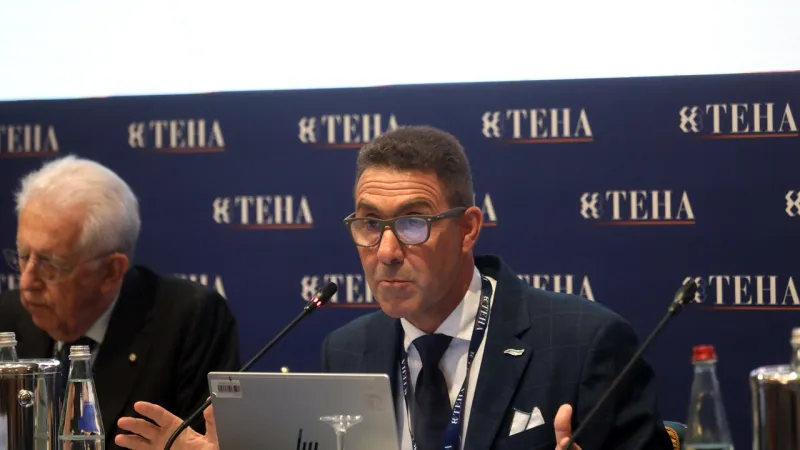 Cernobbio Showdown: Monti Rebukes Vannacci Over "Fascist Rhetoric"
