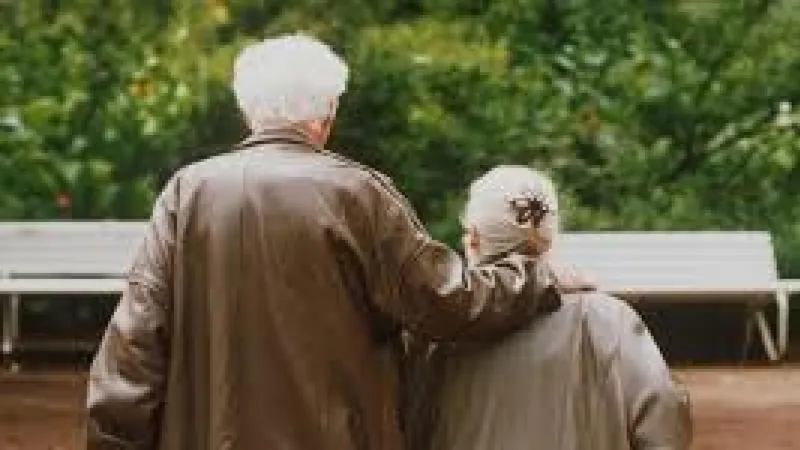 Italy Grants Permanent ID Cards to Citizens Over 70