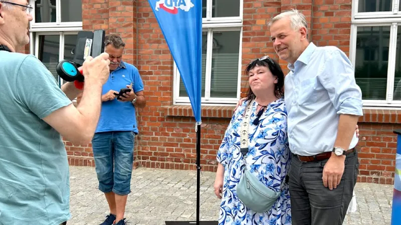 AfD Candidate Holm Aims for Second Premier Post, Challenges Public Media