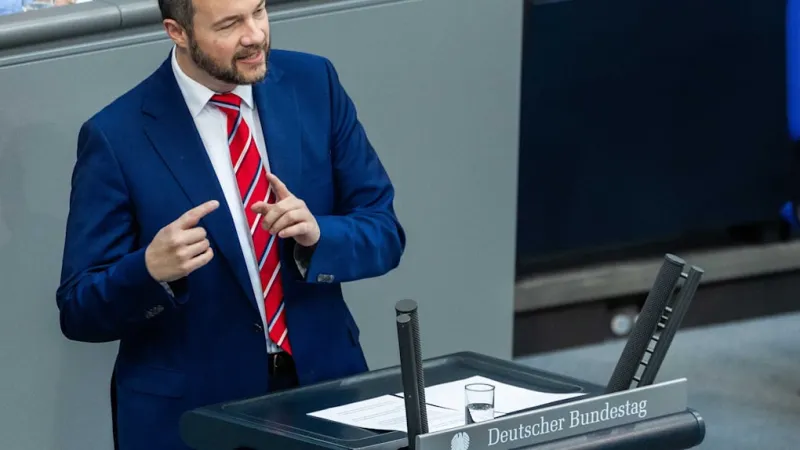 Lower Saxony Tests AfD Candidates' Constitutional Fidelity Before Elections