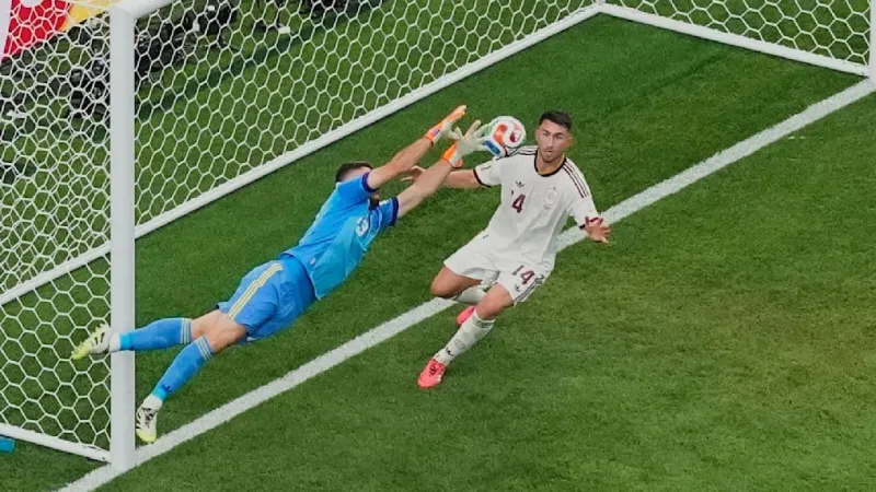 World Cup Shock: Pedri Benched As De Bruyne Returns for Quarterfinal Clash
