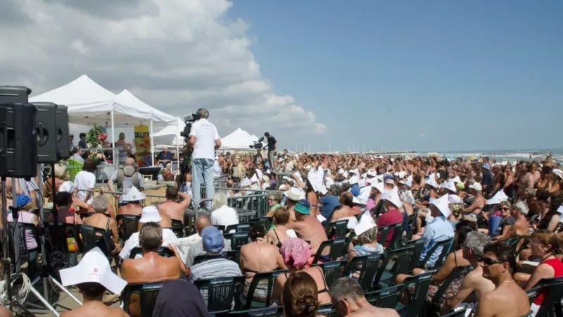 Literary Luminaries Converge on Cervia Beaches for Ferragosto