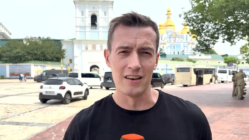Putin's Schröder Overture: a Diversion, Not Peace Signal
