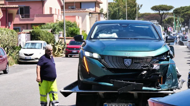 Fleeing Suspects Injure Girls in Ostia Police Chase, Arrests Made