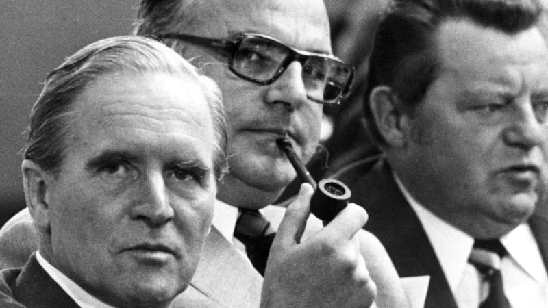 Germany's Unseen Stewards: Presidents Who Forged Unity in Crisis