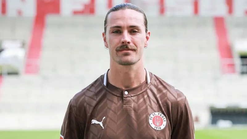 Jackson Irvine Leaves St. Pauli for Japan Amid Difficult Season