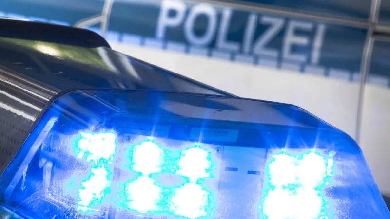 Aurich Farm Shop Targeted: Thieves Abscond with Cash Box