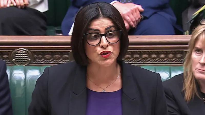 UK Mandates Asylum Seekers Repay Up to 10,000 Pounds for Support