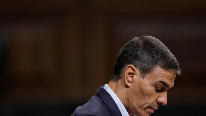 Sanchez Defies Allies Amid Attacks: "Never Knew Corruption"