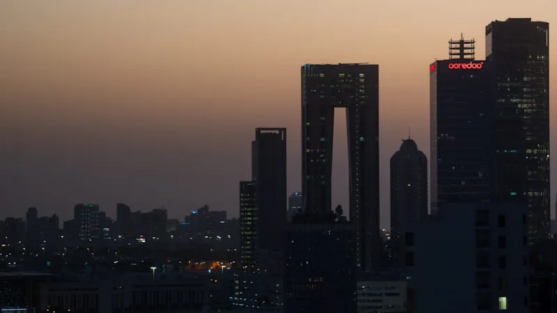 Gulf Tensions Soar: US, Iran Report New Strikes Amidst Ceasefire