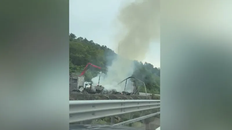 Blazing Truck Shuts A1 Near Florence, Direttissima Rerouted