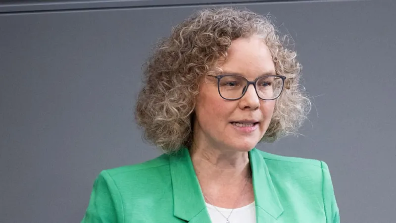 Green Lawmaker Challenges Russian Role in German Nuclear Plant