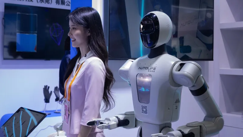 China's Robot Academy Graduates First Class of Professionally Trained Machines