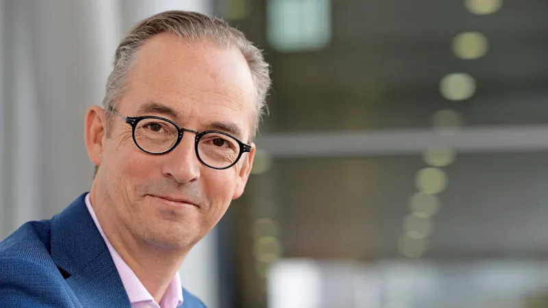 Analyst: AfD Demonization Galvanizes Support for Ulrich Siegmund