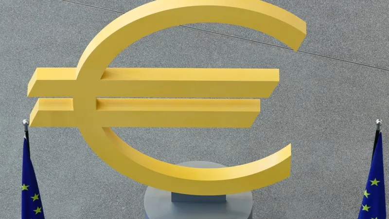 EU Commission Backs Digital Euro Mandate, Prioritizing Privacy and Autonomy