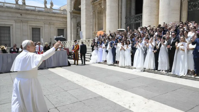 Pope Declares: "Enough Conflicts; We Are Humans, Not Beasts"