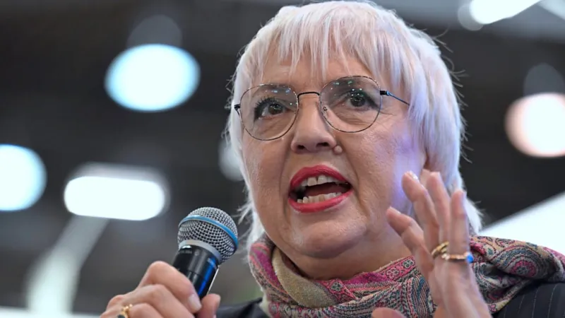 Claudia Roth Accuses Berlin CDU of Fueling Right-Wing Culture War