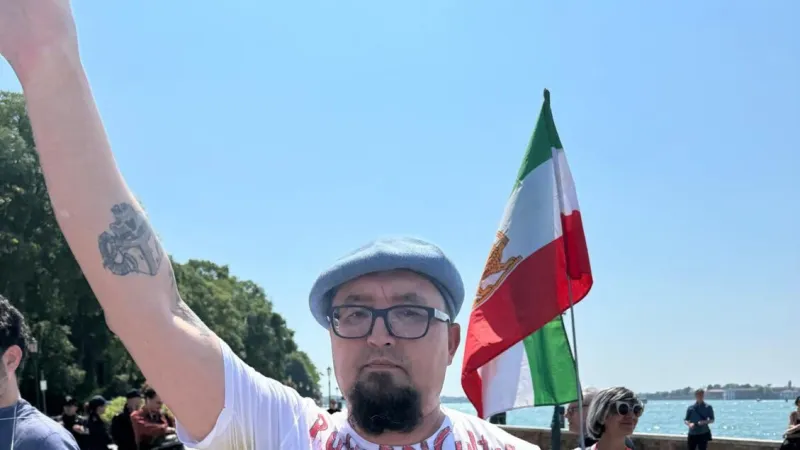 EU Parliament Vice-President Links Skrepetsky's Death to Russian Pavilion Protest