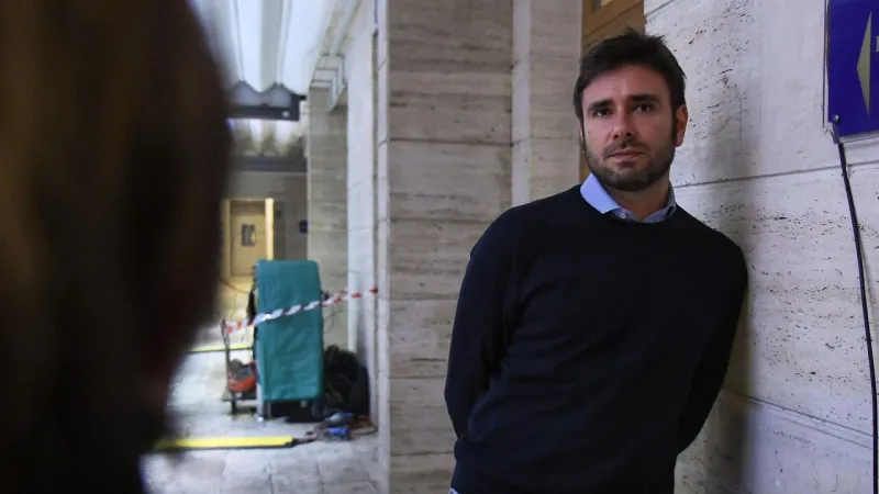 Di Battista's Partner, Italian Medics Arrive in Havana Amidst Health Scare