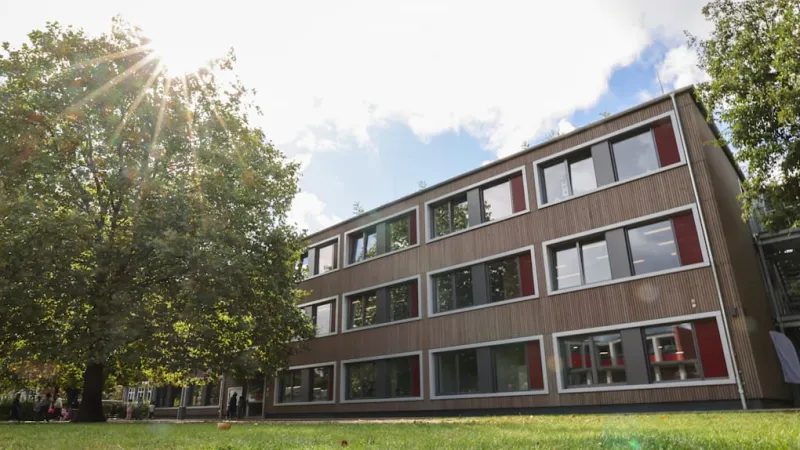 Hamburg Fast-Tracks €500 Million for School and Education Projects