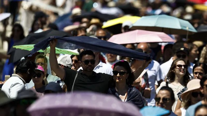 Italy Braces for Two-Week Heatwave, City Alerts Issued