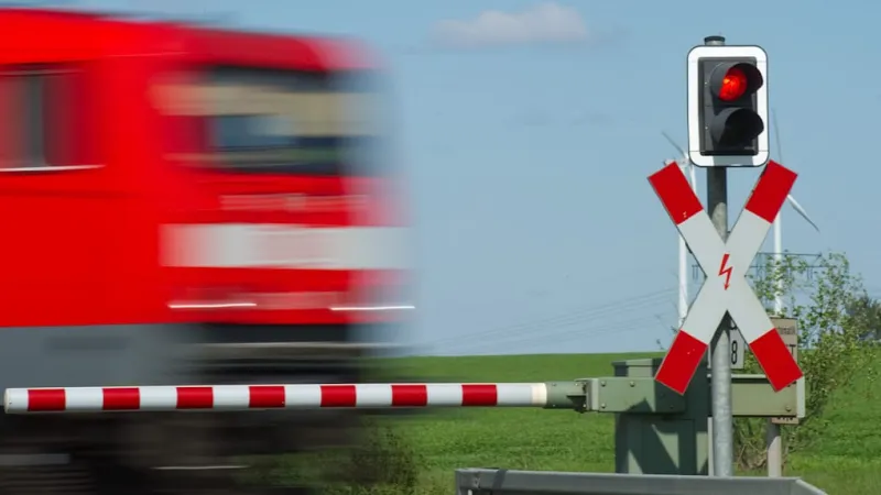 Emden Rail Chaos: Crane Boom Severed Overhead Lines, Halting Traffic