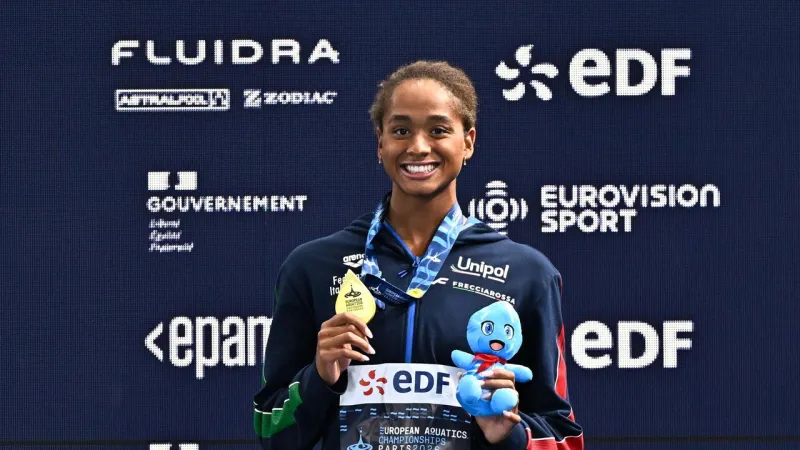 Italian Prodigy Sara Curtis Shatters 50m Backstroke World Record Again in Paris