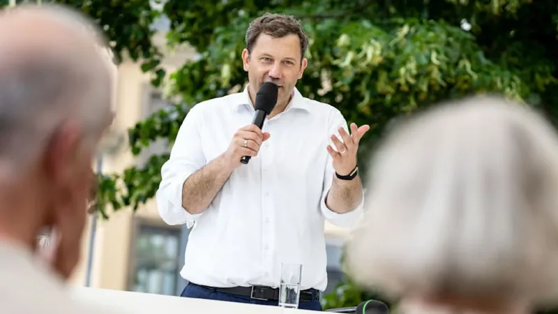 Klingbeil Firmly Rejects 2006-Style VAT Hike Amid Tax Reform Talks