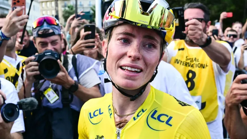 Vollering Commands Tour De France Femmes for Second Time; German Phenom Ascends
