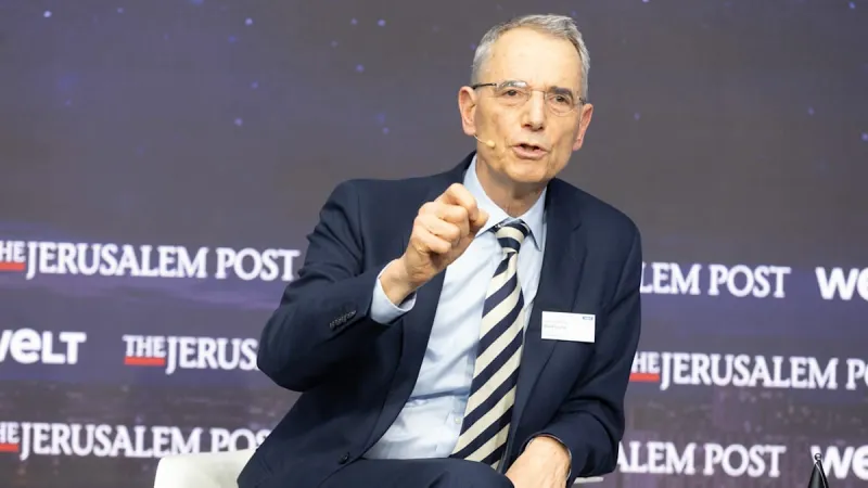 Germany's Security: Historian Warns of "Dream World" Delusion