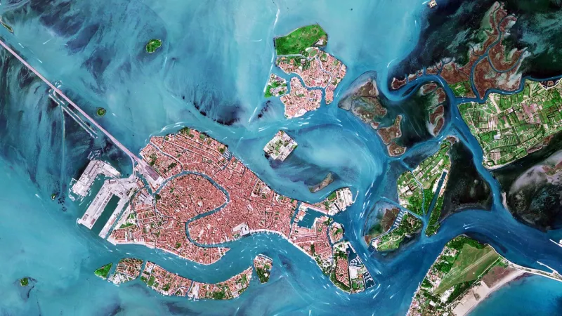 Satellites Unveil Venice Lagoon's Vibrant Palette and Boat Trails