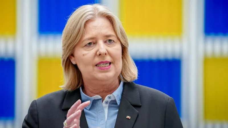 SPD Chairwoman Bas Declares Herself "Personified Enemy Image" Amid Strife