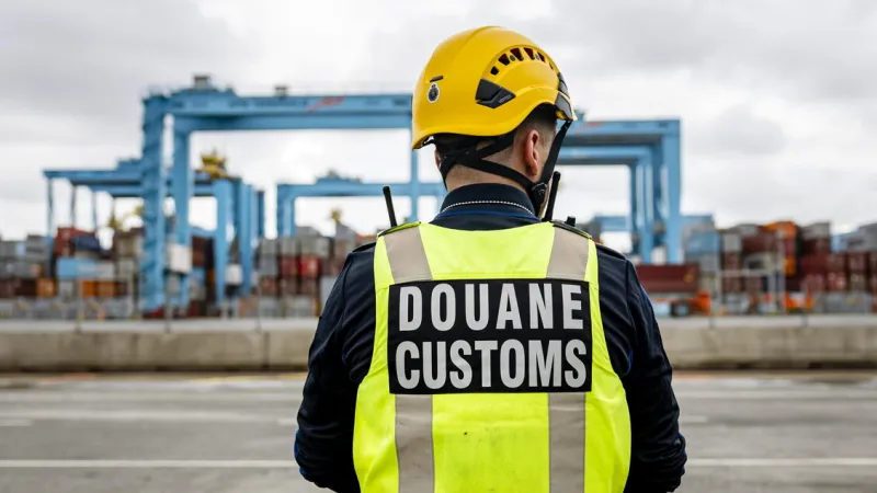 EU Imposes New €3 Customs Duty on Small Online Packages