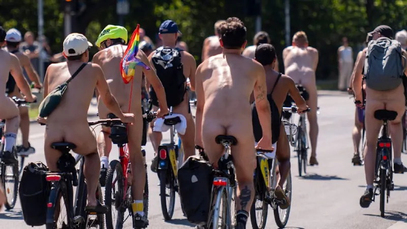 Berlin Sees Hundreds Cycle Naked for Body Acceptance