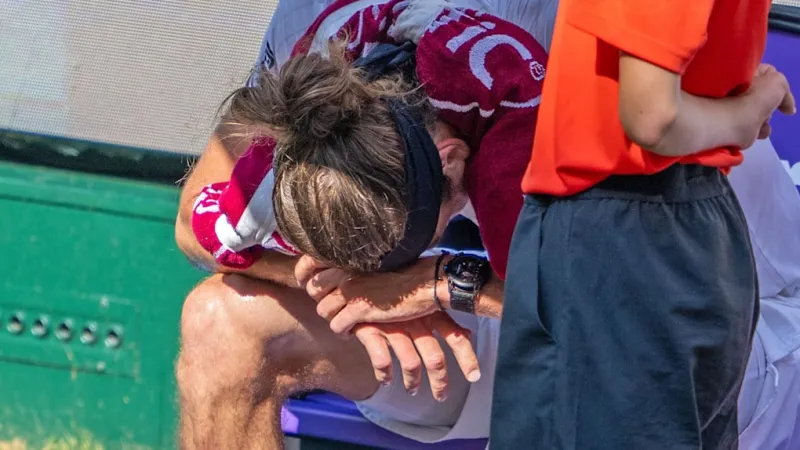 Zverev's Halle Tournament Exit Linked to Diabetes Device Malfunction