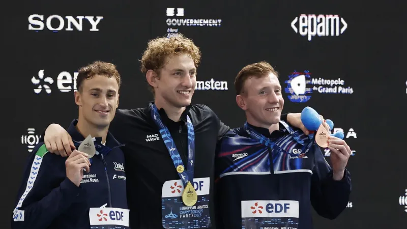 Razzetti's Silver Prowess Ignites Italy at European Swimming Championships