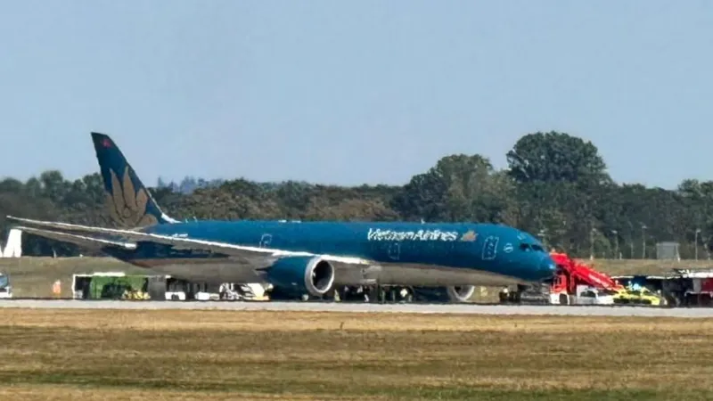 Damaged Vietnam Airlines Jet Returns to Munich After Troubled Takeoff