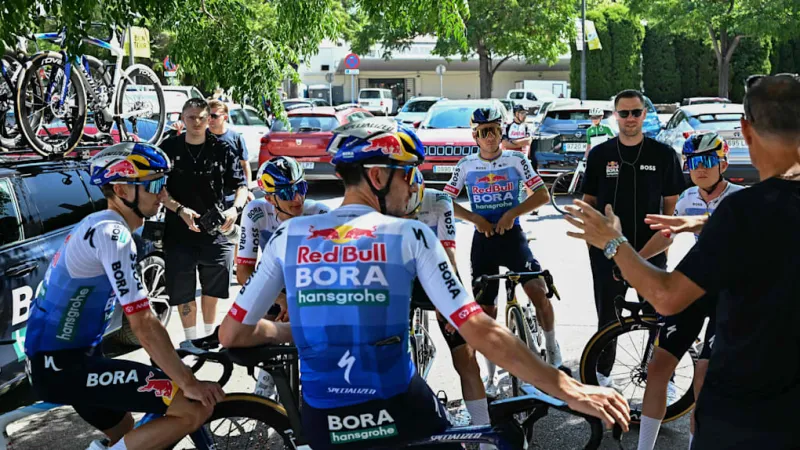 French Minister Warns Heatwave Could Halt Tour De France Stages
