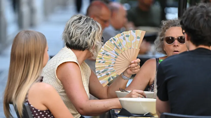 Deadly Heatwave Grips Italy, 19 Cities Under Red Alert Amid Traffic Snarls