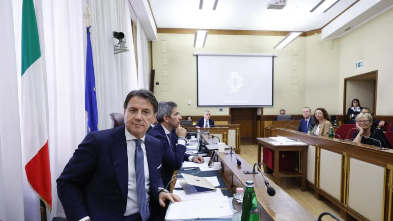 Conte Unveils Anonymous Mask Allegations, Upholds Emergency Mandate