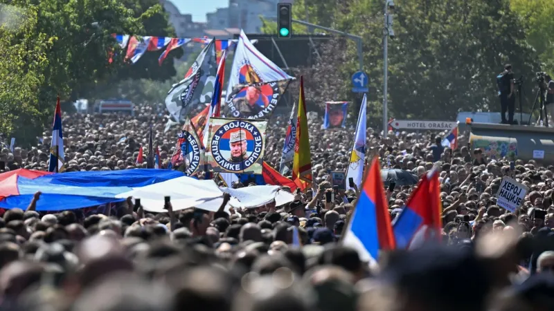 Mladic Funeral: State Honors Draw EU Outrage, Serbian Ministers Attend