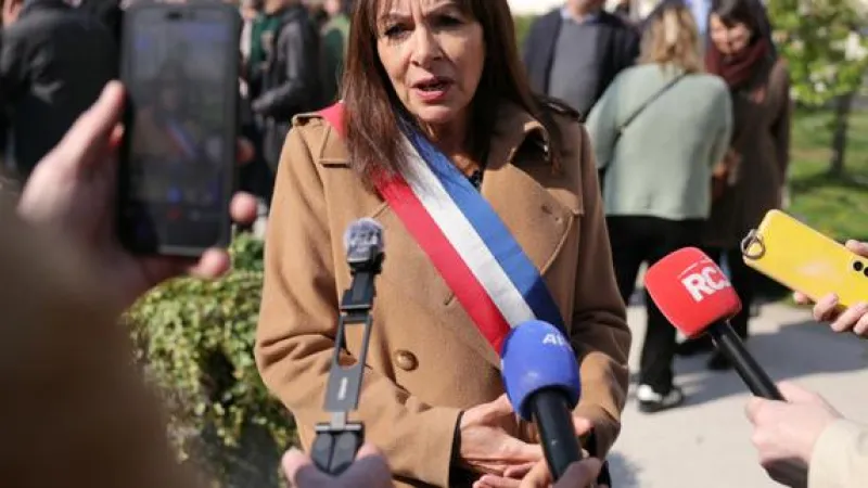 Hidalgo Deflects Sole Blame for Escalating Parisian After-School Violence
