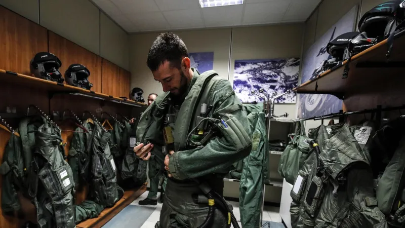 Italy Deploys 400 Troops to Gulf, Bolstering Air Defense