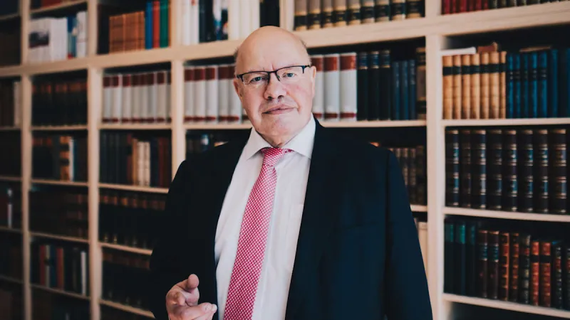 Altmaier Lays Out Clear Path for CDU Leadership Succession