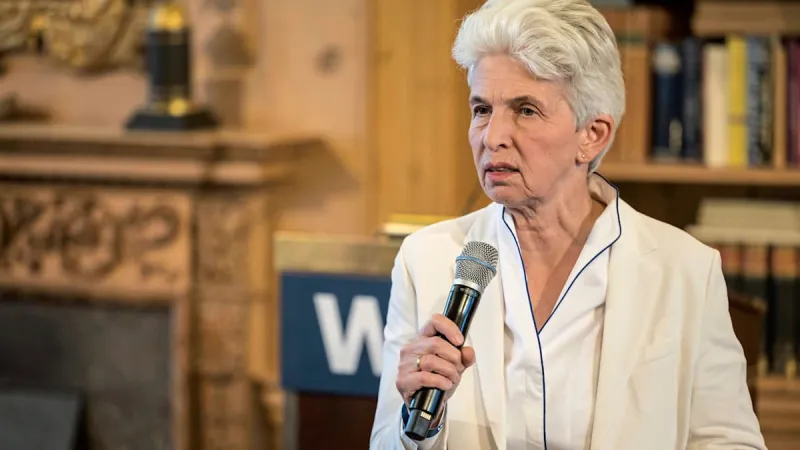 German Lawmaker: Ukraine Strategy Works, Demands More Aid Now
