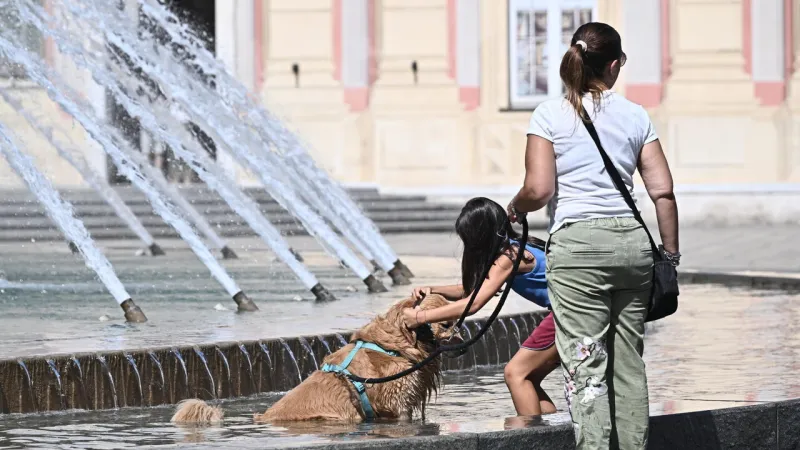 Italy's Heatwave Retreats, Wildfires Persist Amid Holiday Exodus