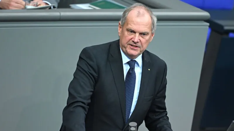 Güntzler Cites Overwhelm, Withdraws from Merz Cabinet Transport Role
