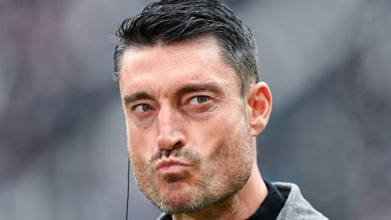 Riera Slams Eintracht Frankfurt CEO, Alleging Cowardice and Laziness